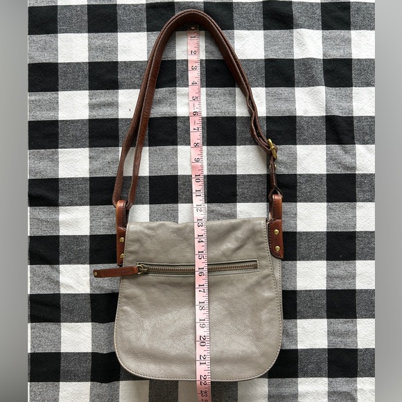 Fossil Crossbody Bag - Picture 9 of 14